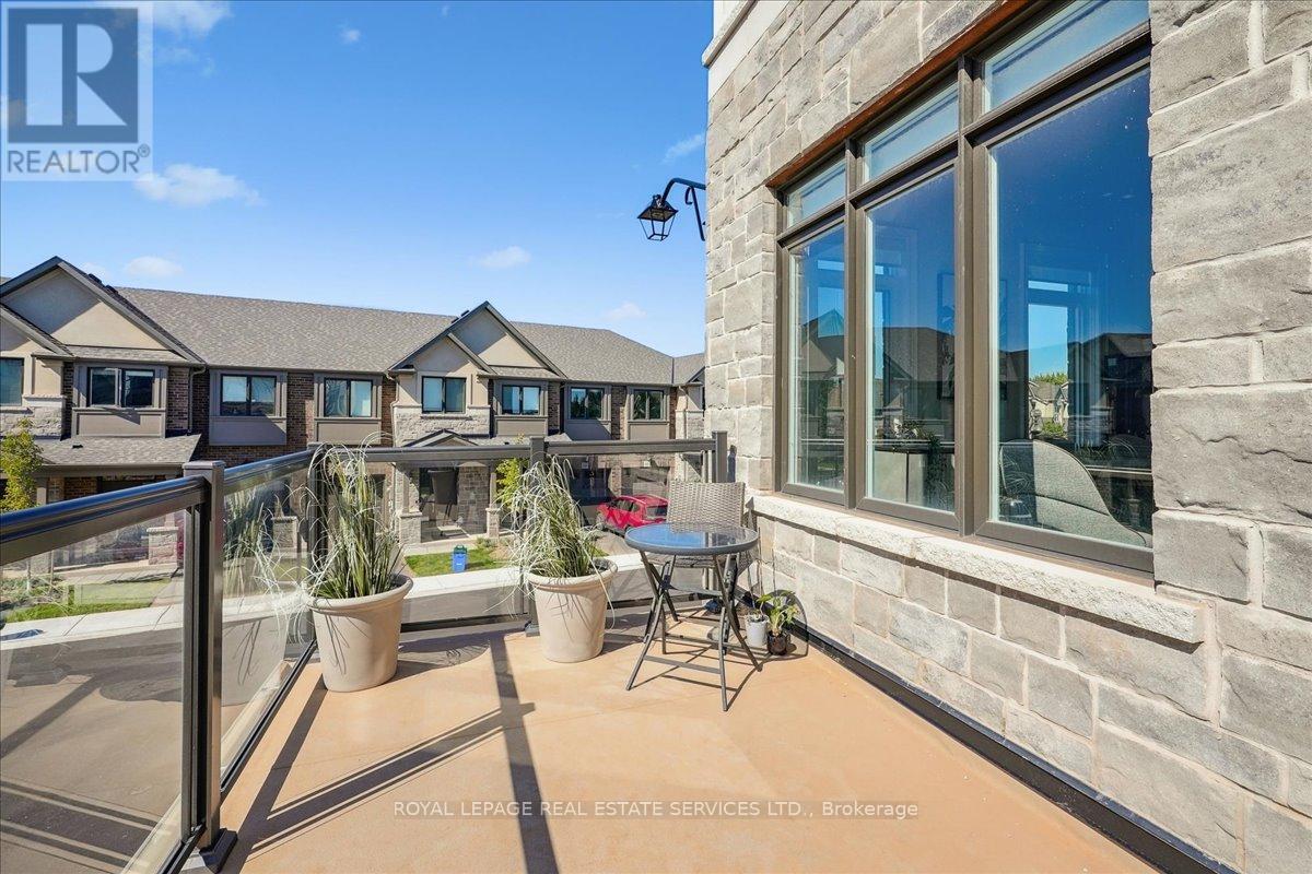 2180 Postmaster Drive, Oakville, Ontario  L6M 5T1 - Photo 11 - W12437859