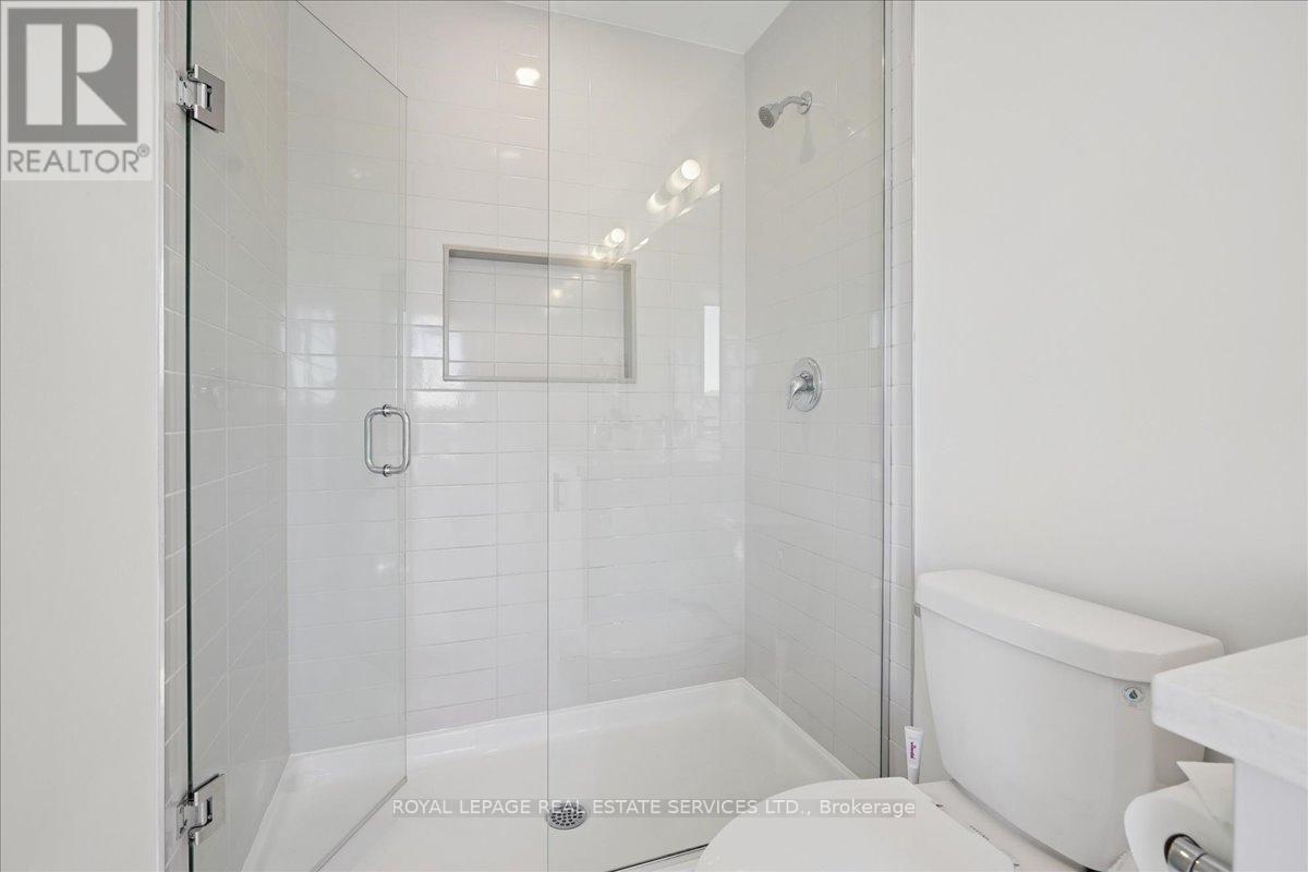 2180 Postmaster Drive, Oakville, Ontario  L6M 5T1 - Photo 25 - W12437859