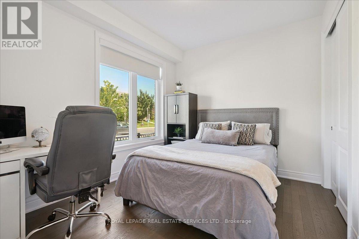 2180 Postmaster Drive, Oakville, Ontario  L6M 5T1 - Photo 30 - W12437859