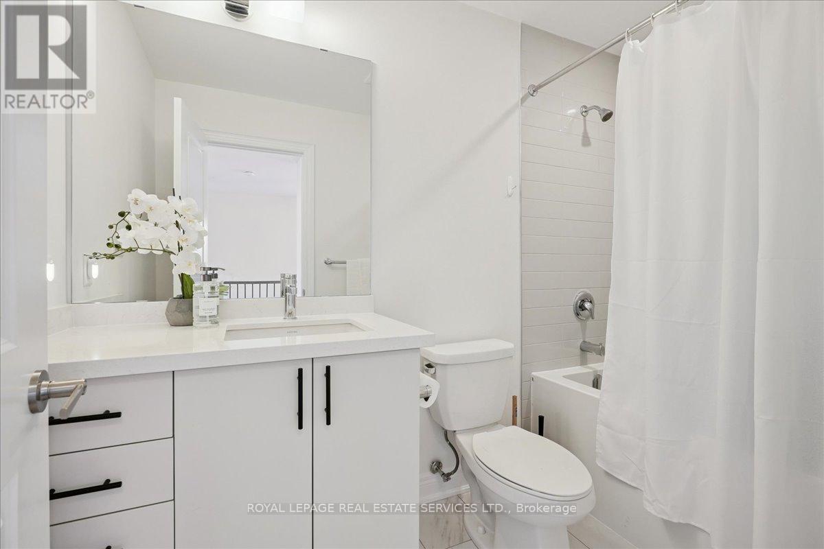 2180 Postmaster Drive, Oakville, Ontario  L6M 5T1 - Photo 28 - W12437859