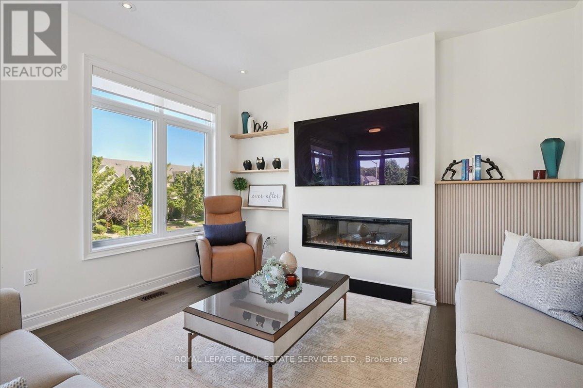 2180 Postmaster Drive, Oakville, Ontario  L6M 5T1 - Photo 14 - W12437859