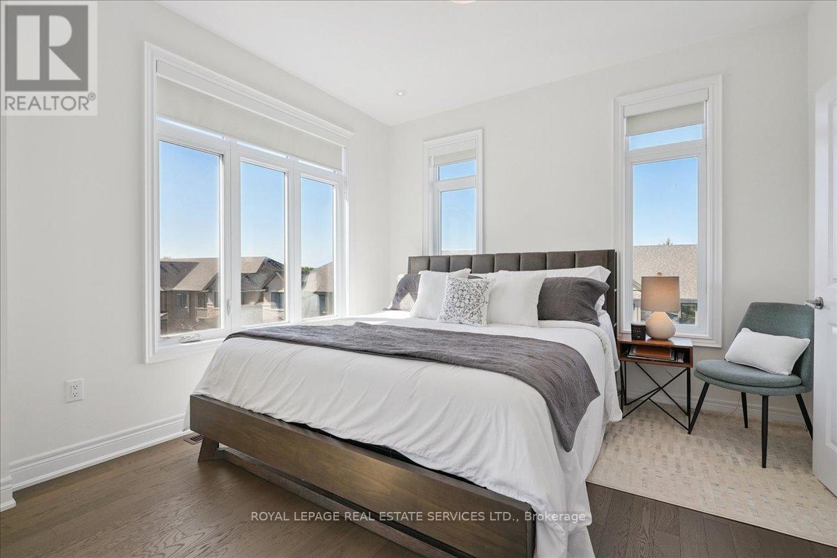 2180 Postmaster Drive, Oakville, Ontario  L6M 5T1 - Photo 22 - W12437859