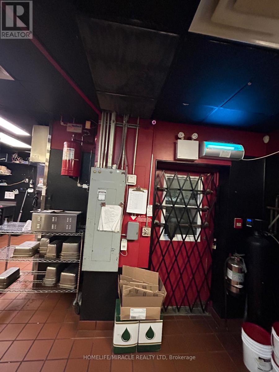 55 Macdonell Street, Guelph, Ontario  N1H 2Z4 - Photo 13 - X12530920