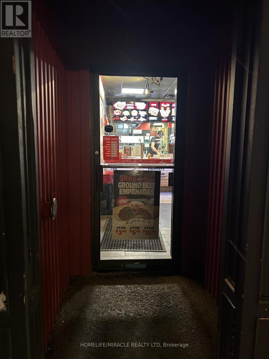 55 Macdonell Street, Guelph, Ontario  N1H 2Z4 - Photo 2 - X12530920