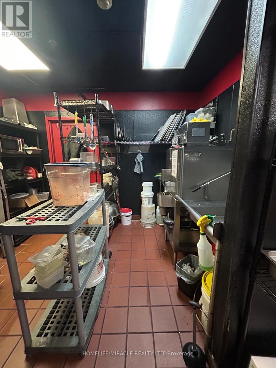 55 Macdonell Street, Guelph, Ontario  N1H 2Z4 - Photo 9 - X12530920