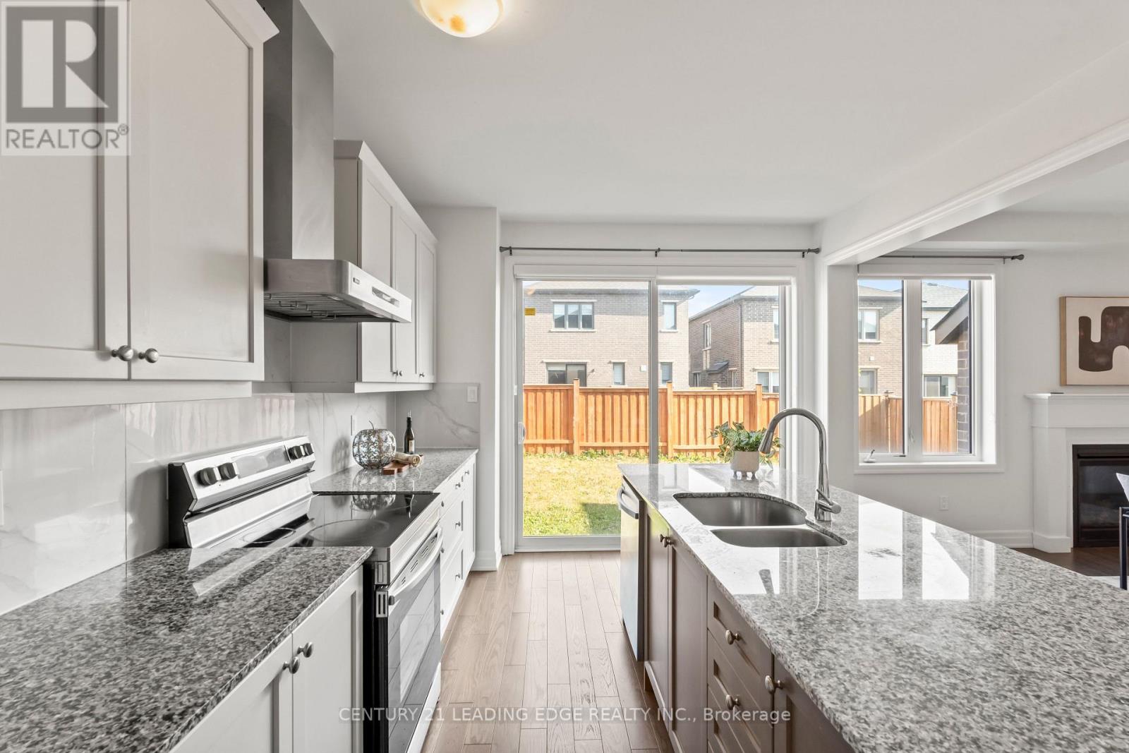 43 William Nador Street, Kitchener, Ontario  N2E 3X8 - Photo 13 - X12530958