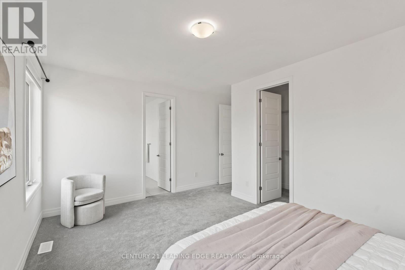 43 William Nador Street, Kitchener, Ontario  N2E 3X8 - Photo 28 - X12530958