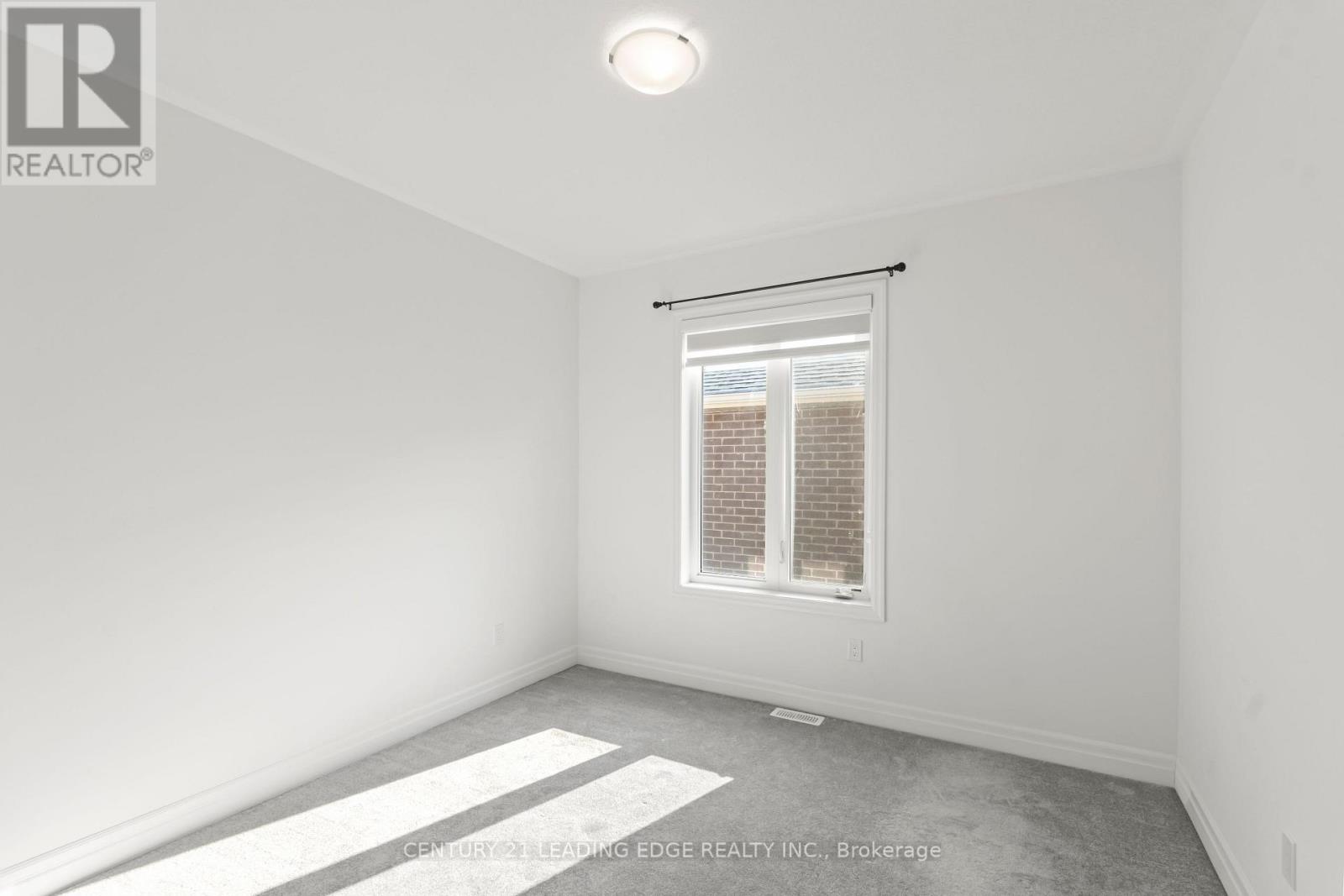 43 William Nador Street, Kitchener, Ontario  N2E 3X8 - Photo 33 - X12530958