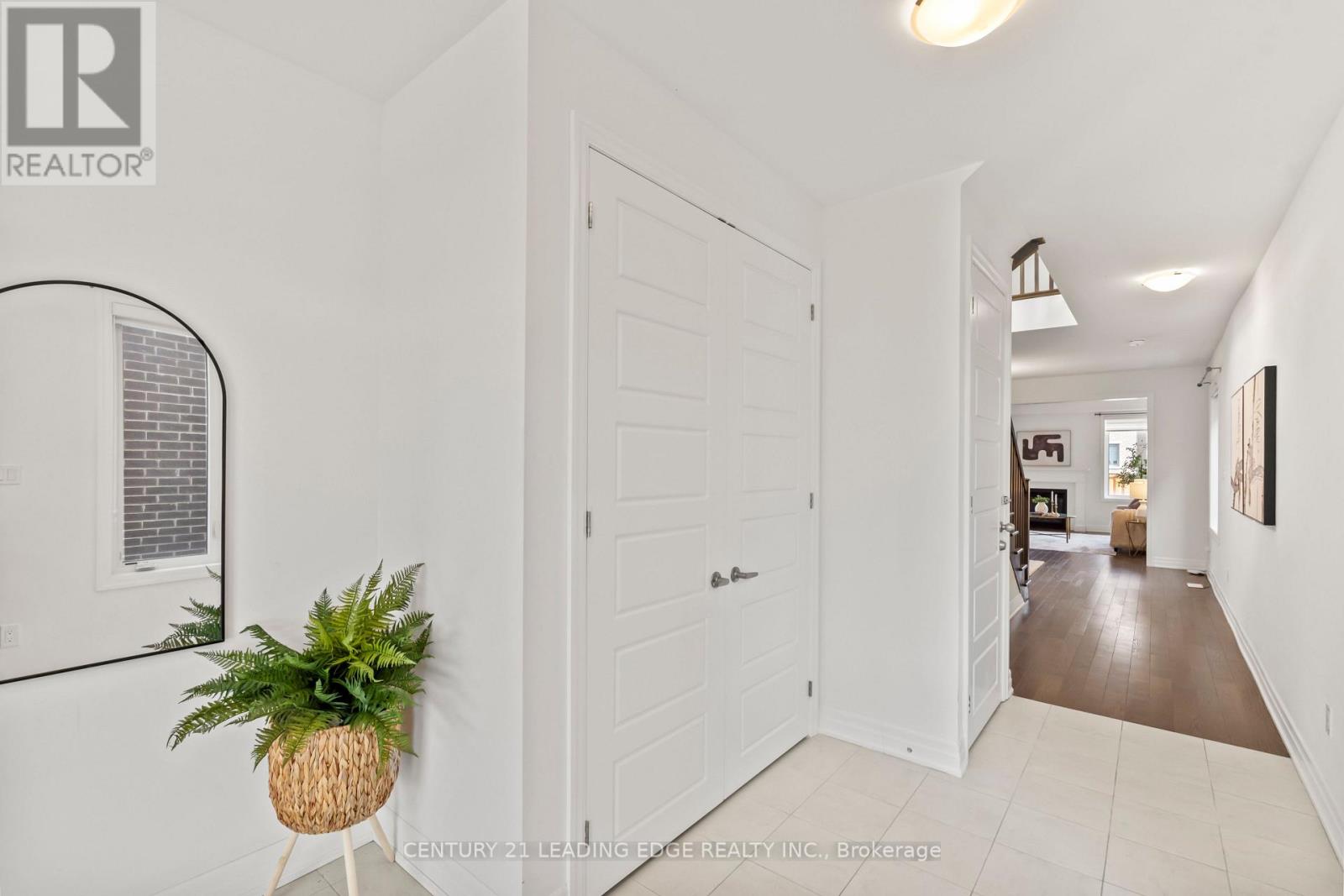 43 William Nador Street, Kitchener, Ontario  N2E 3X8 - Photo 4 - X12530958