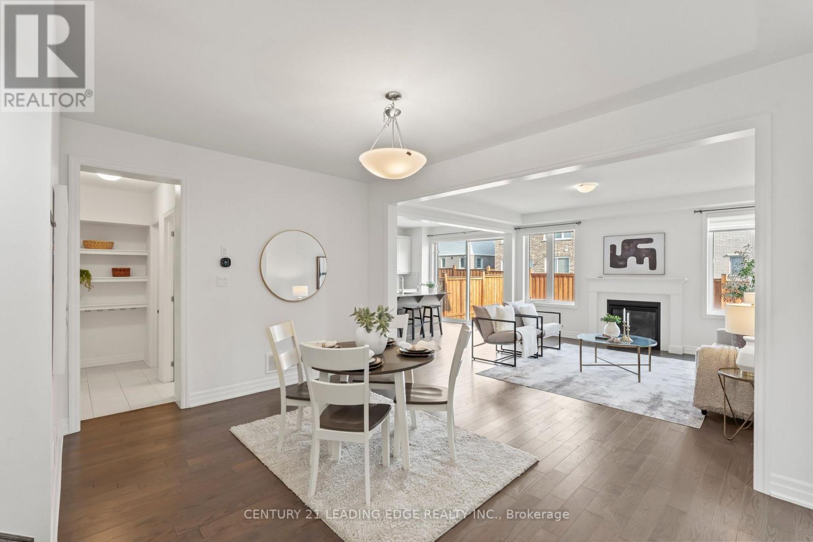 43 William Nador Street, Kitchener, Ontario  N2E 3X8 - Photo 5 - X12530958