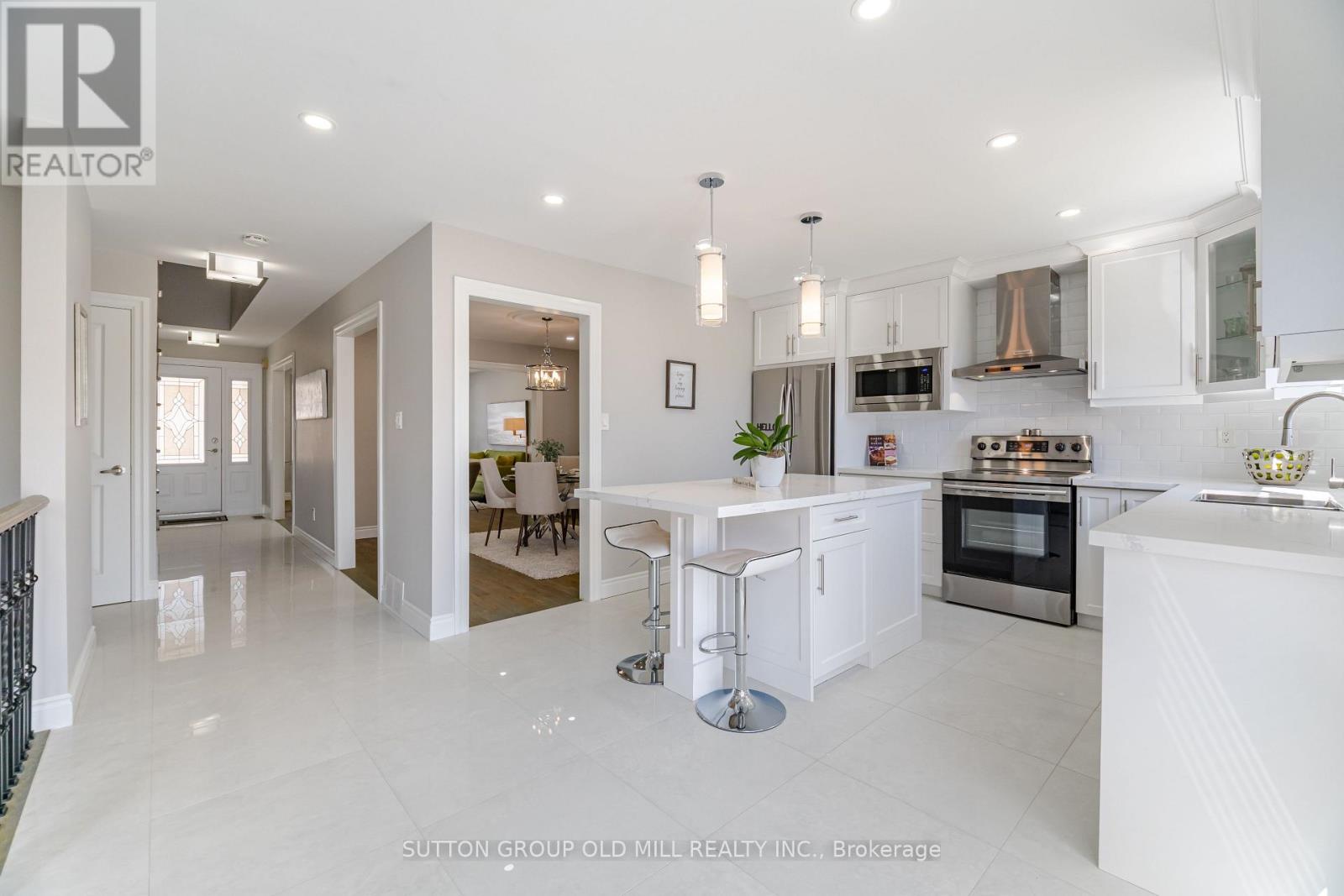 93 Indian Crescent, Hamilton, Ontario  L8V 4X4 - Photo 11 - X12530962