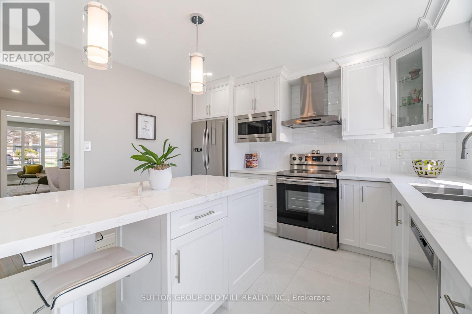 93 Indian Crescent, Hamilton, Ontario  L8V 4X4 - Photo 14 - X12530962