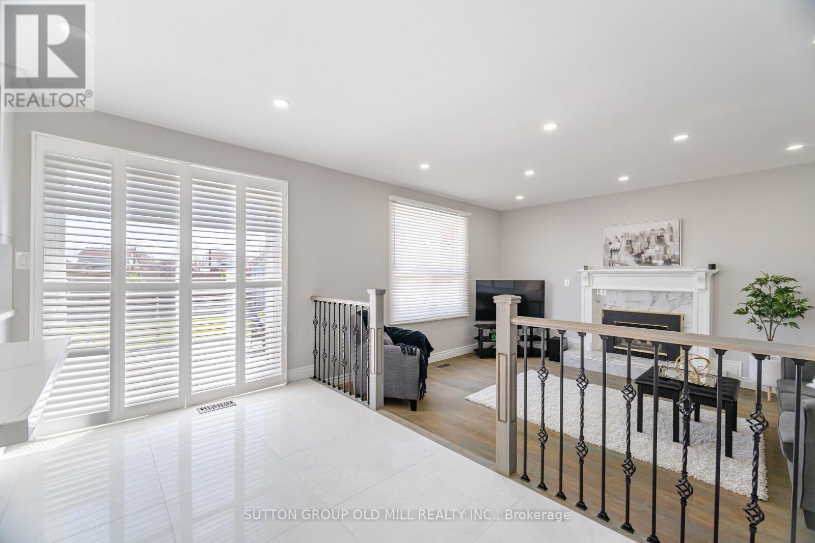 93 Indian Crescent, Hamilton, Ontario  L8V 4X4 - Photo 16 - X12530962