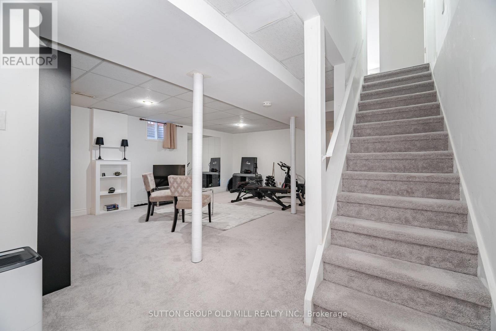 93 Indian Crescent, Hamilton, Ontario  L8V 4X4 - Photo 35 - X12530962