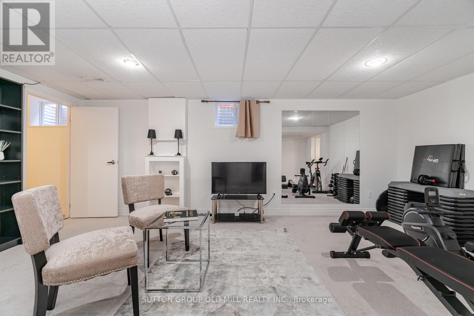 93 Indian Crescent, Hamilton, Ontario  L8V 4X4 - Photo 37 - X12530962