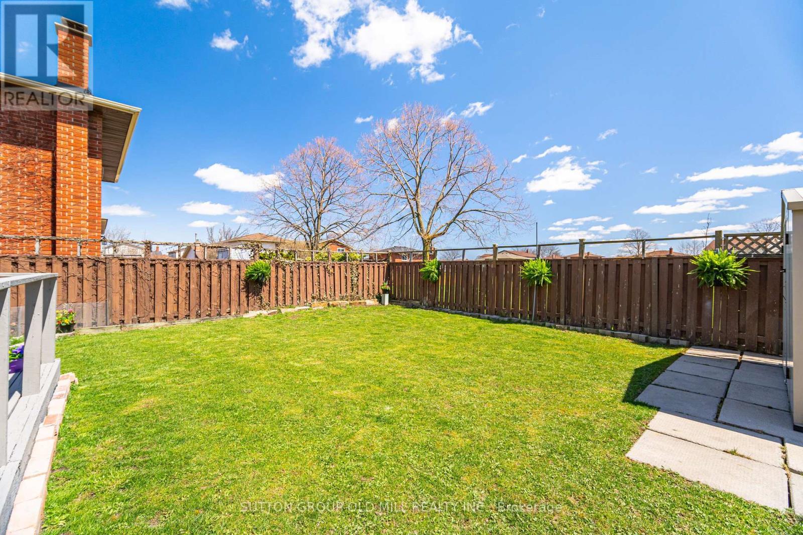 93 Indian Crescent, Hamilton, Ontario  L8V 4X4 - Photo 45 - X12530962