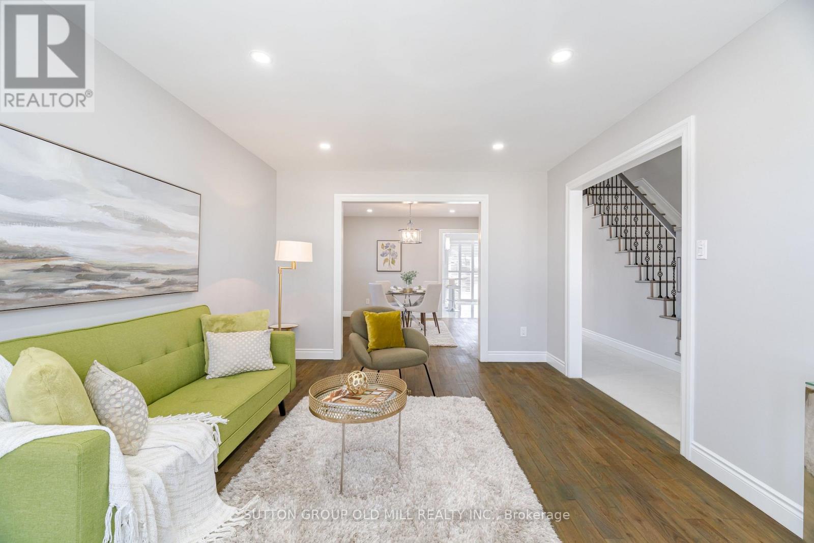 93 Indian Crescent, Hamilton, Ontario  L8V 4X4 - Photo 7 - X12530962