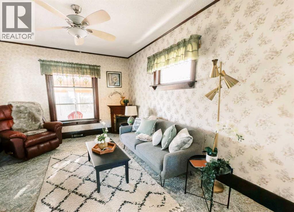 221 4th Avenue S, Big Valley, Alberta  T0J 0G0 - Photo 10 - A2266174