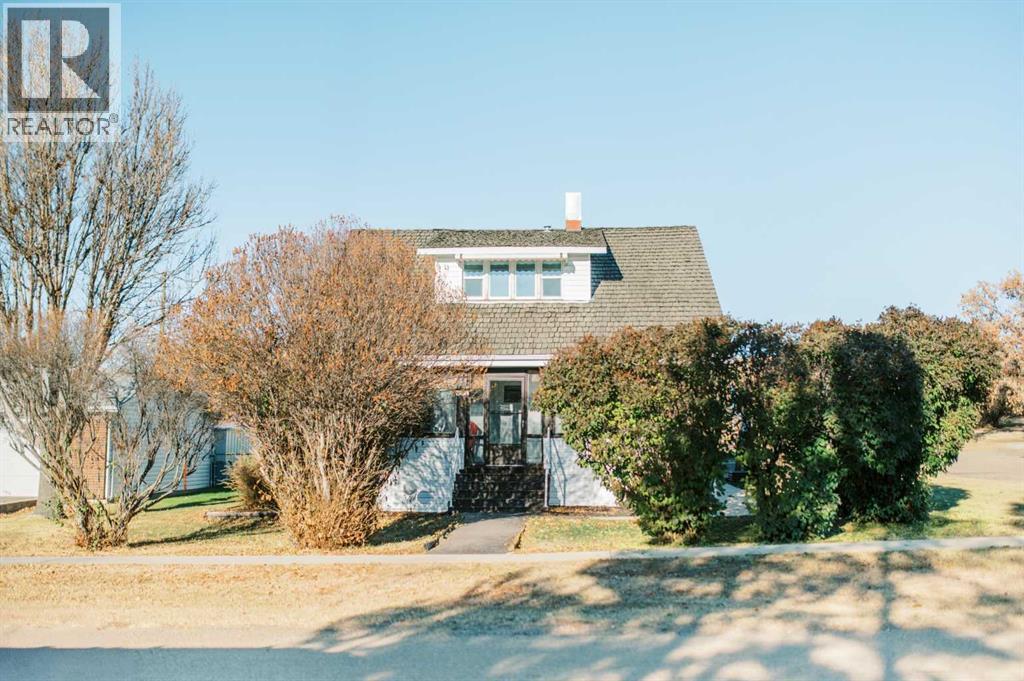 221 4th Avenue S, Big Valley, Alberta  T0J 0G0 - Photo 1 - A2266174