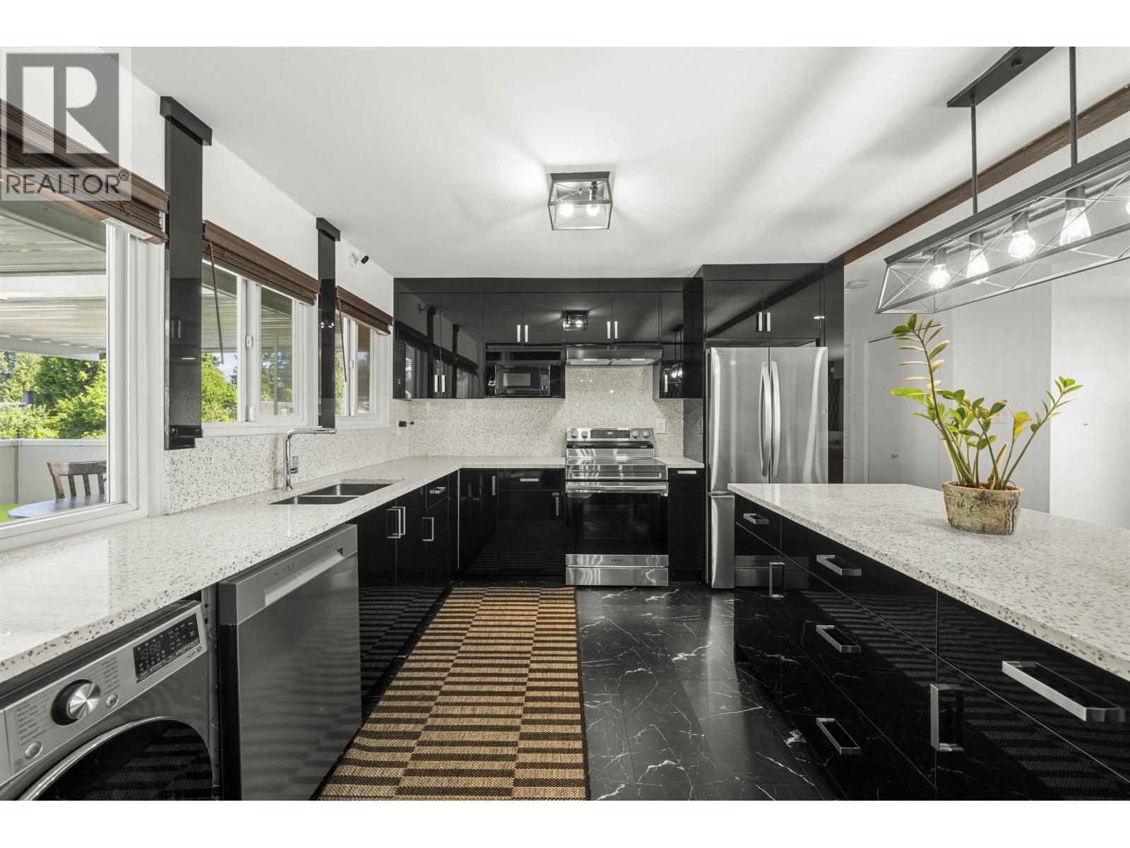 1121 Prairie Avenue, Port Coquitlam, British Columbia  V3B 1S7 - Photo 12 - R3066353