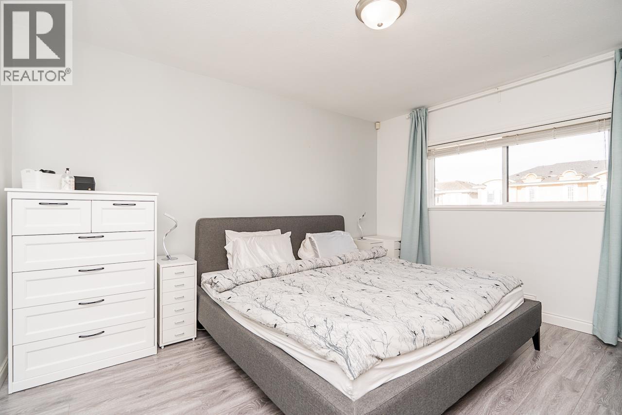 3738 Forest Street, Burnaby, British Columbia  V5G 1W6 - Photo 11 - R3066368