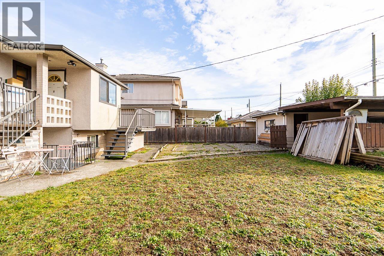 3738 Forest Street, Burnaby, British Columbia  V5G 1W6 - Photo 22 - R3066368