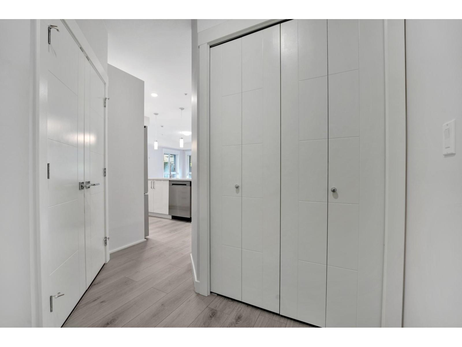 105 33886 Pine Street, Abbotsford, British Columbia  V0V 0V0 - Photo 3 - R3065022