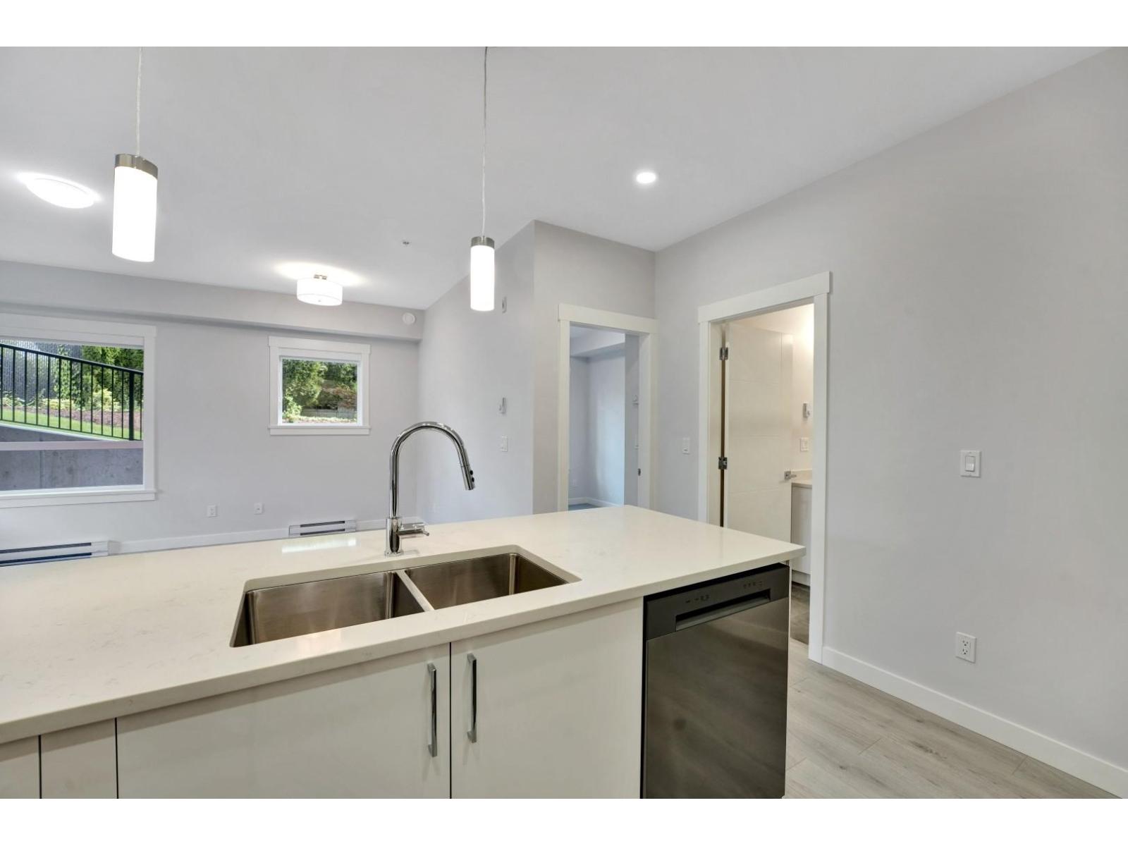 105 33886 Pine Street, Abbotsford, British Columbia  V0V 0V0 - Photo 8 - R3065022