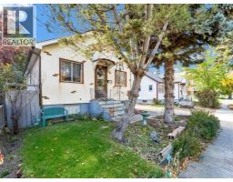 813 8 Street SE River Flats