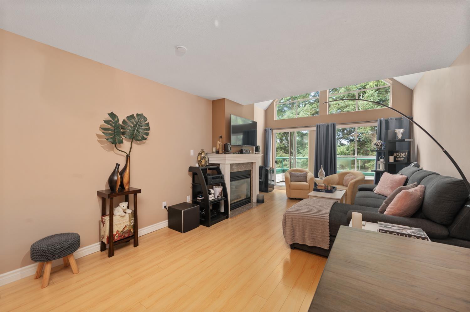 407 33280 E BOURQUIN CRESCENT, Abbotsford, British Columbia