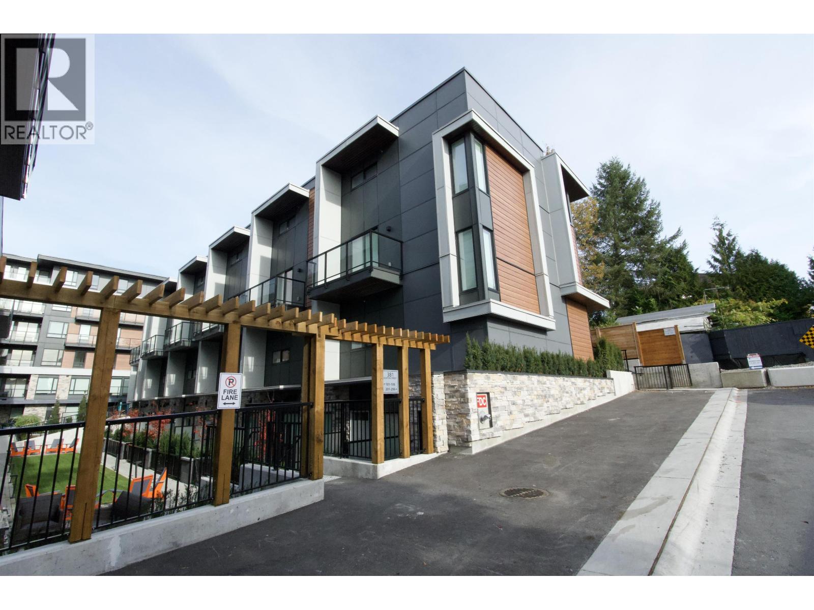 202 381 CLAYTON STREET, Coquitlam, British Columbia