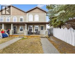 1430 22 Avenue, Didsbury, Ca