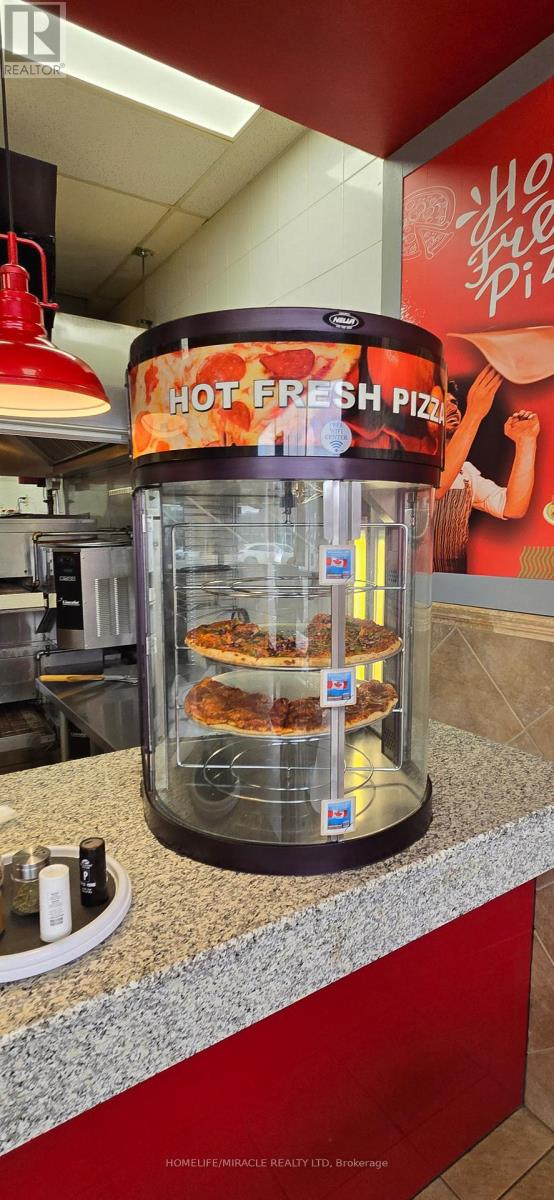 #14 - 995 Paisley Road, Guelph, Ontario  N1K 1X6 - Photo 15 - X12461902