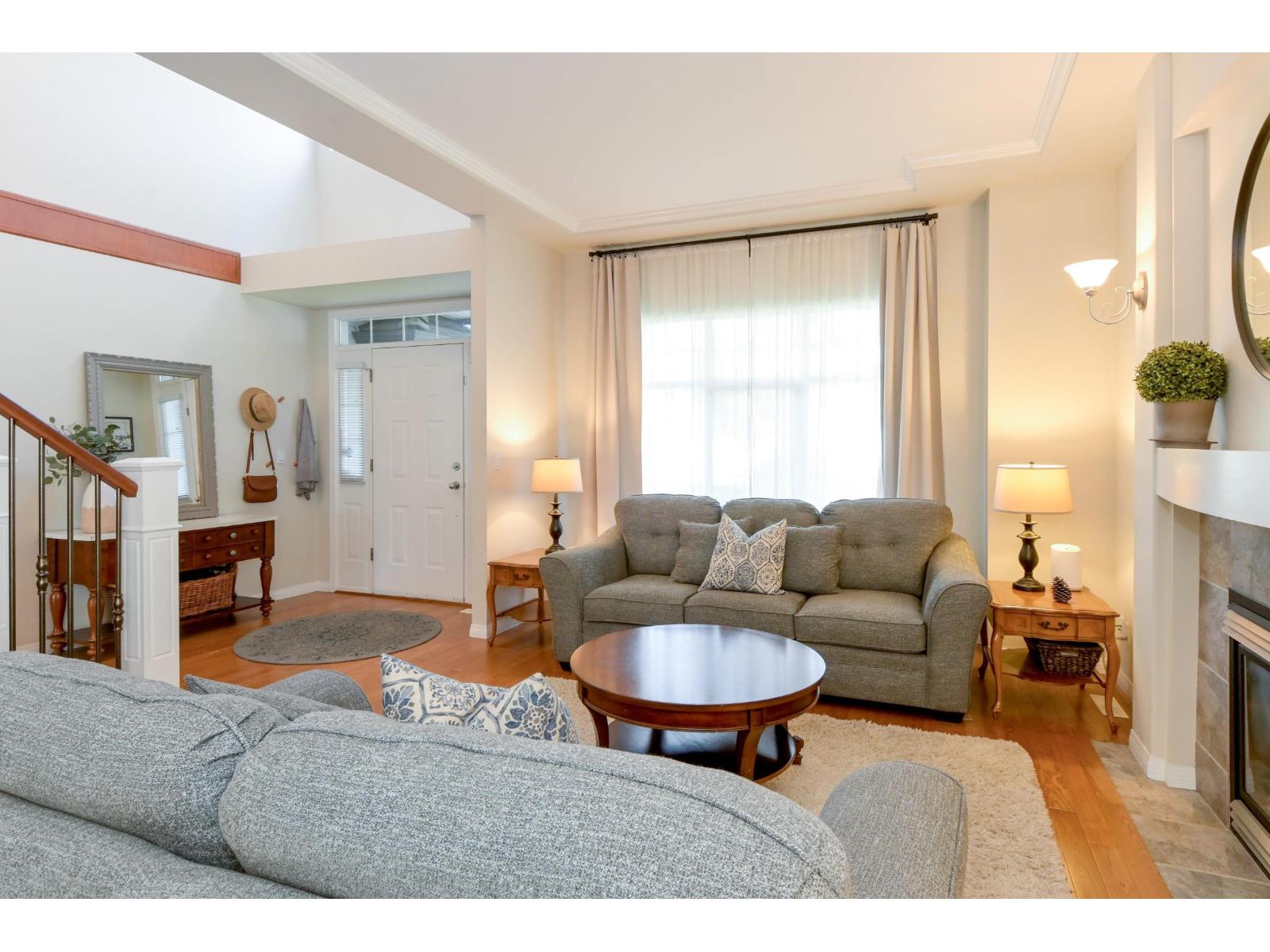 18290 Claytonwood Crescent, Surrey, British Columbia V3S 0M3 - Photo 4 - R3066151