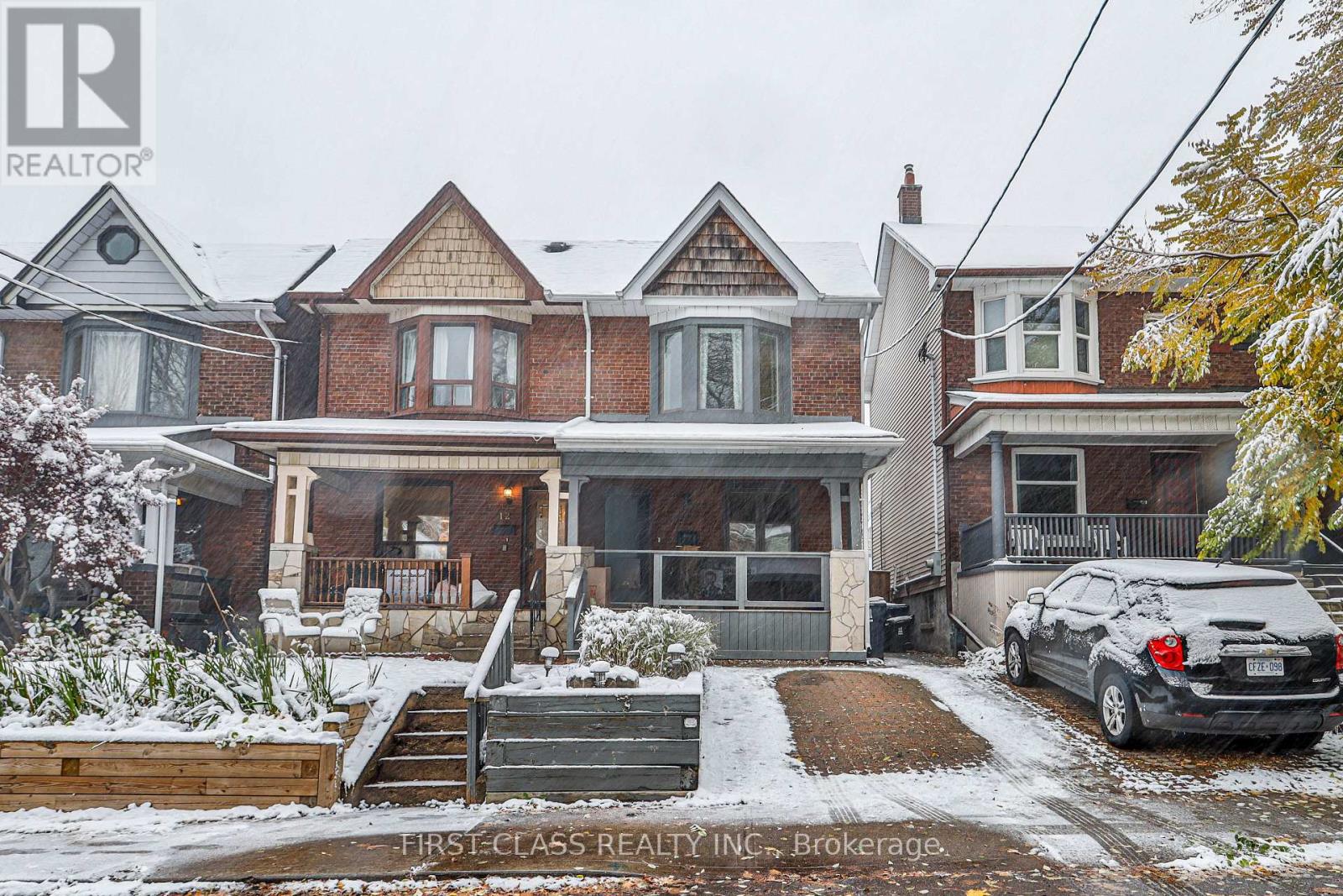14 Herbert Avenue, Toronto, Ontario  M4L 3P9 - Photo 2 - E12530994
