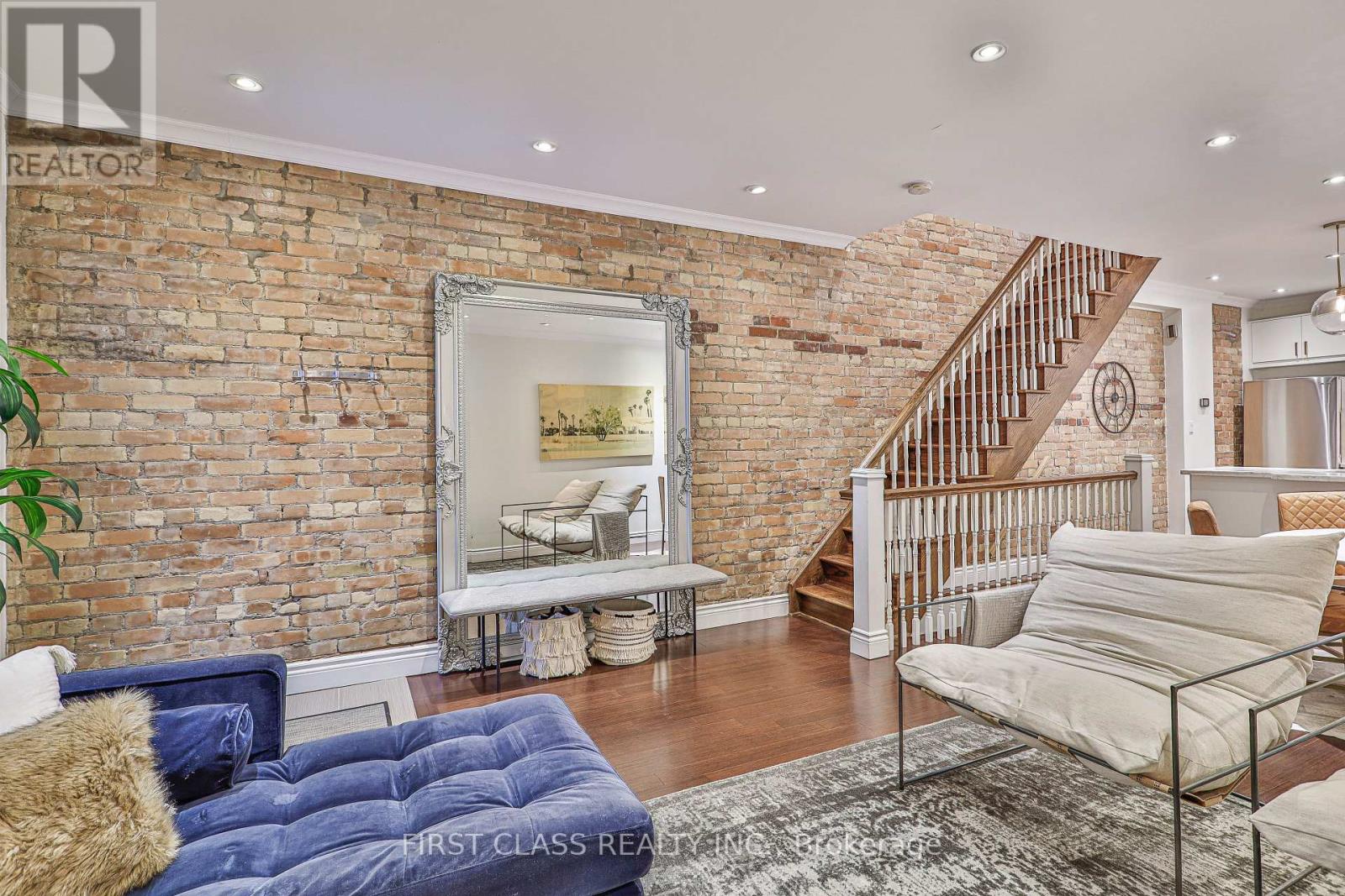 14 Herbert Avenue, Toronto, Ontario  M4L 3P9 - Photo 9 - E12530994