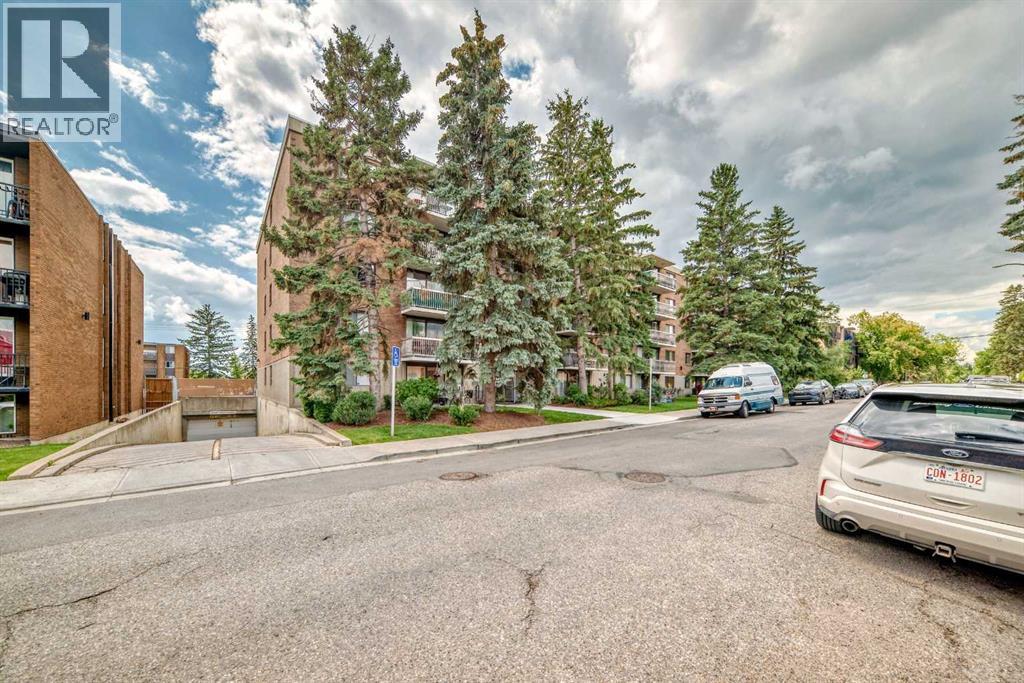 301, 521 57 Avenue SW, Calgary, Alberta
