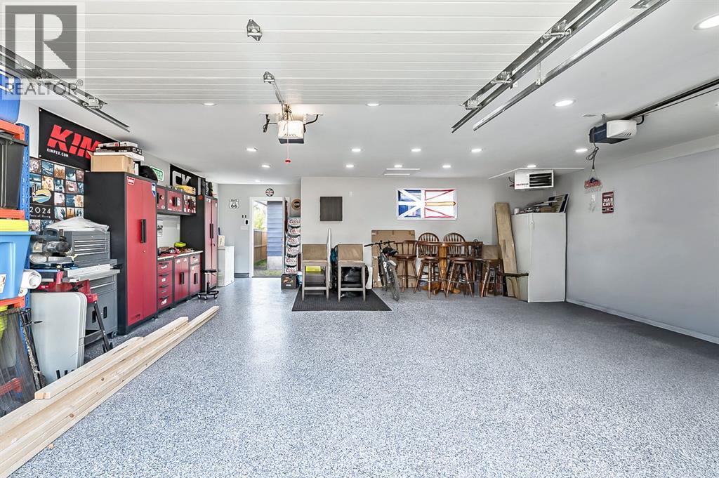 128 Queen Alexandra Close Se, Calgary, Alberta  T2J 3P8 - Photo 36 - A2262916