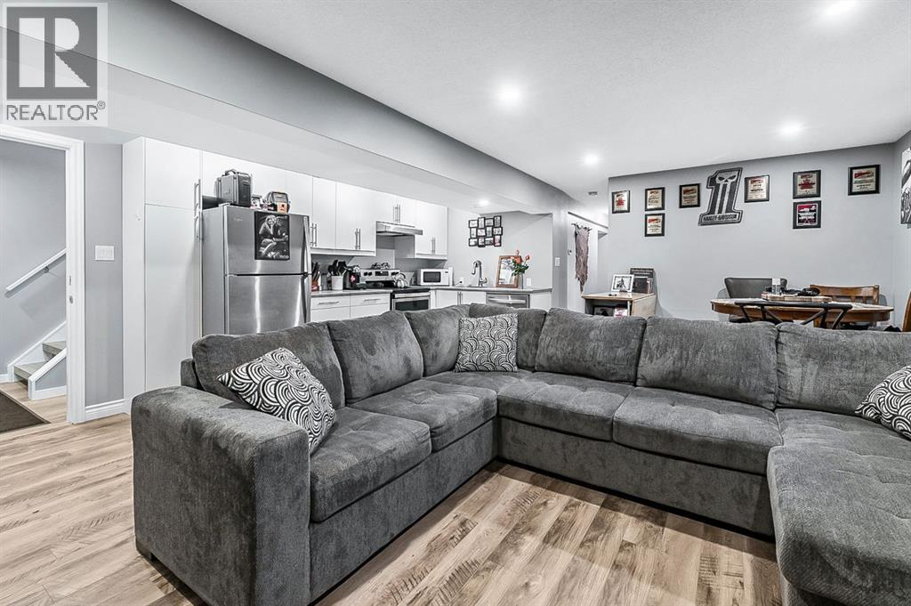 128 Queen Alexandra Close Se, Calgary, Alberta  T2J 3P8 - Photo 27 - A2262916