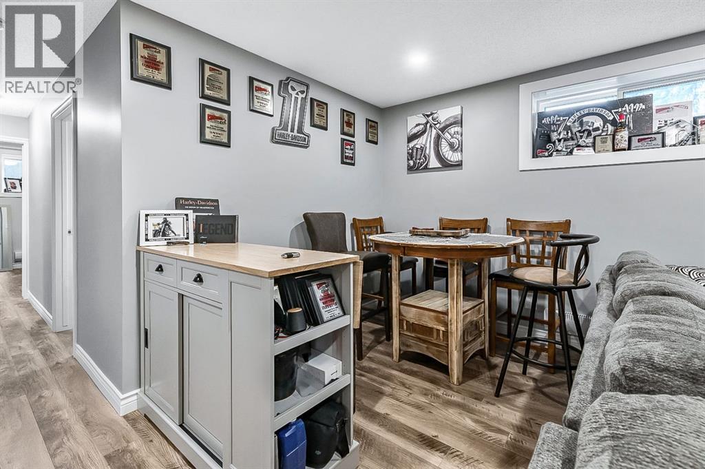 128 Queen Alexandra Close Se, Calgary, Alberta  T2J 3P8 - Photo 29 - A2262916