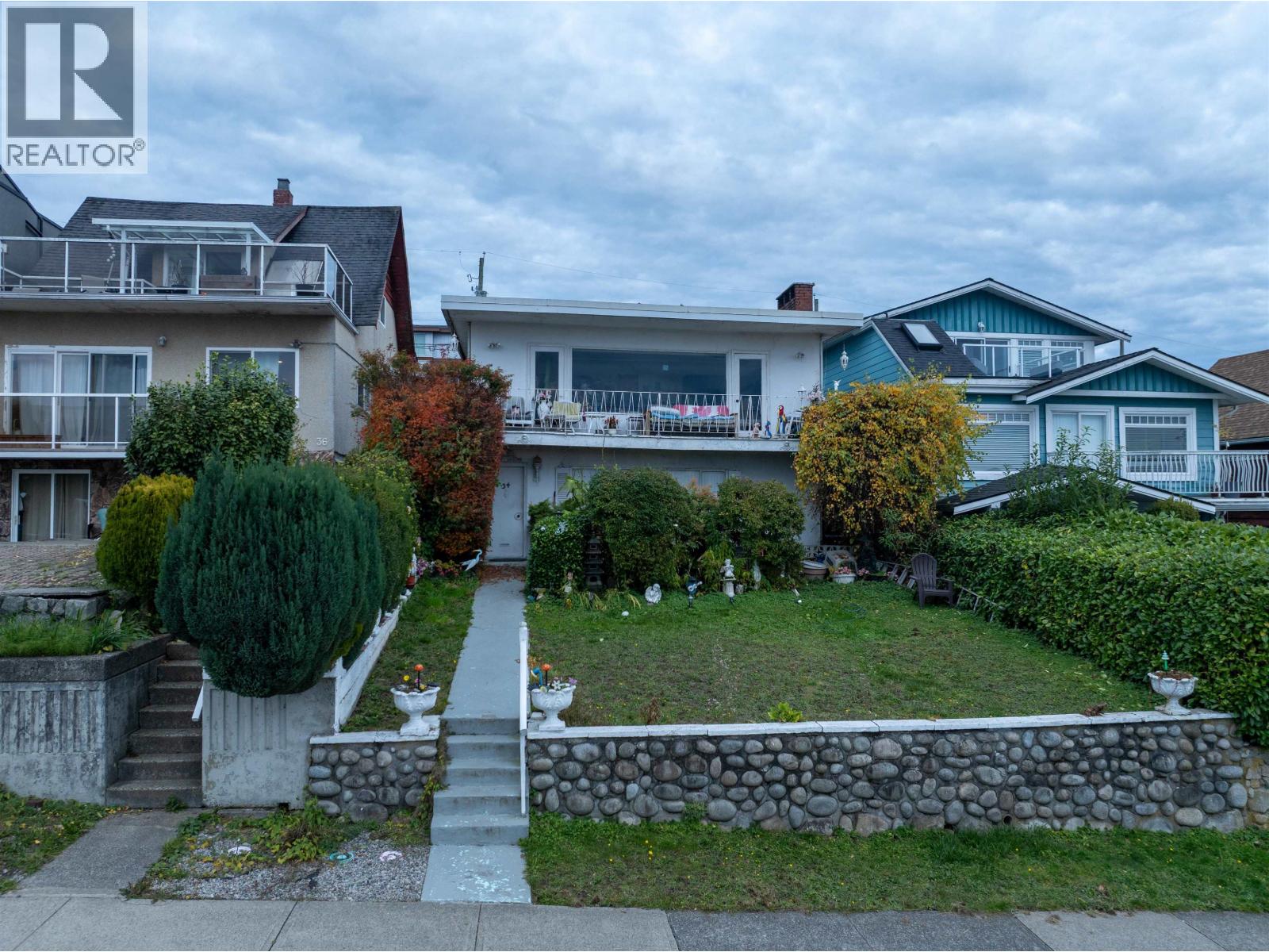 34 N Hythe Avenue, Burnaby, British Columbia  V5B 1G4 - Photo 40 - R3065541