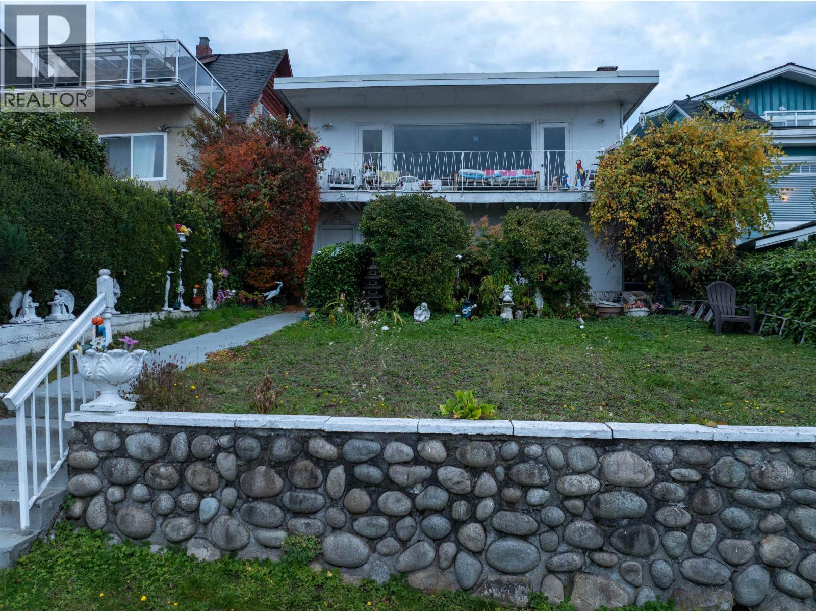 34 N Hythe Avenue, Burnaby, British Columbia  V5B 1G4 - Photo 36 - R3065541