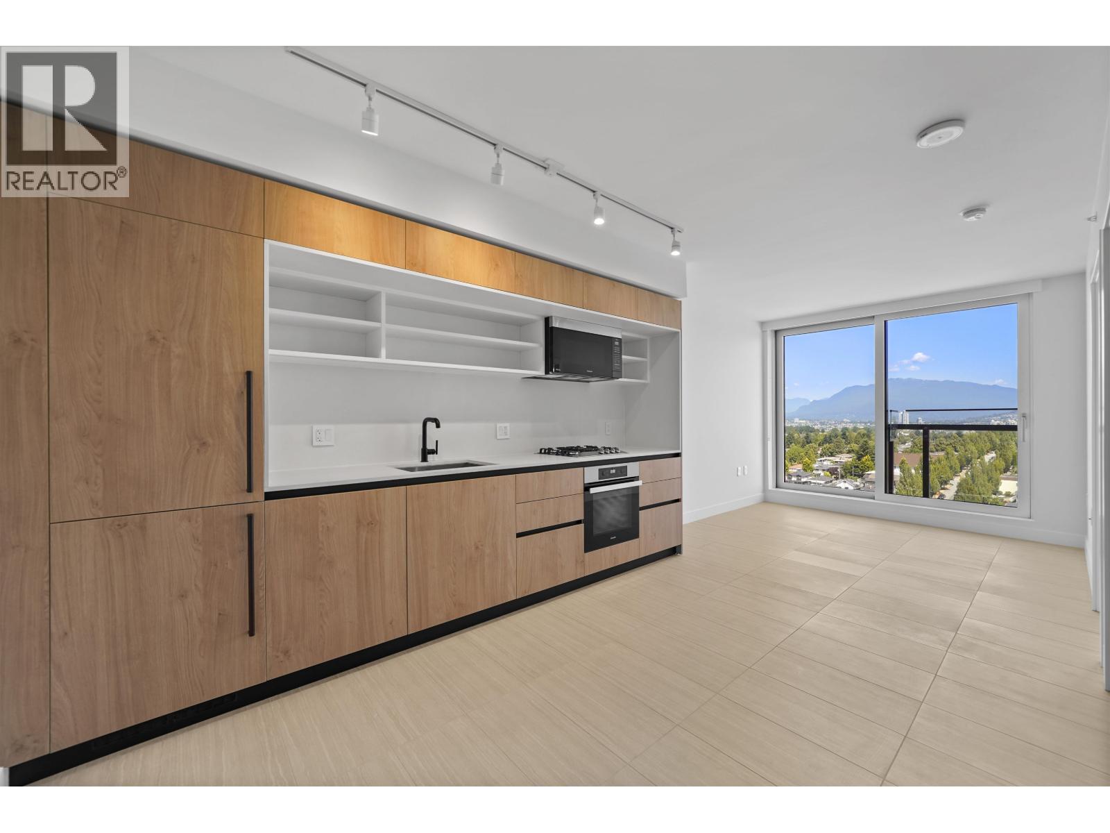 1402 5058 JOYCE STREET, Vancouver, British Columbia