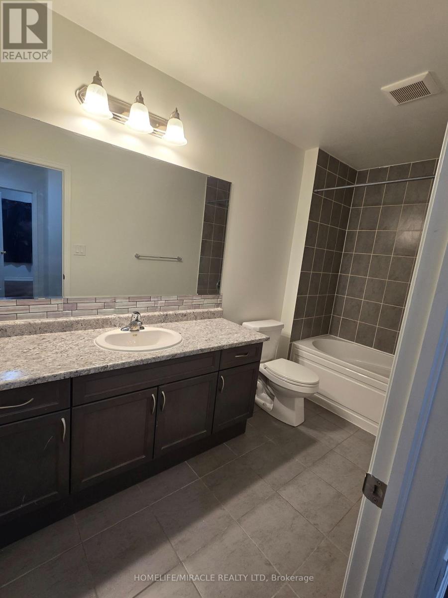 561 Queen Mary Drive, Brampton, Ontario  L7A 5H4 - Photo 31 - W12482177