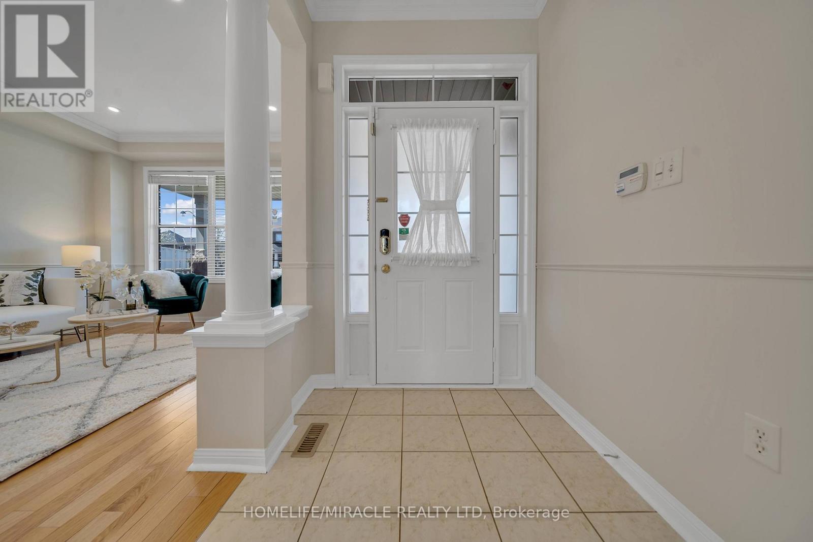 13 Bonavista Drive, Brampton, Ontario  L6X 0N2 - Photo 10 - W12530988