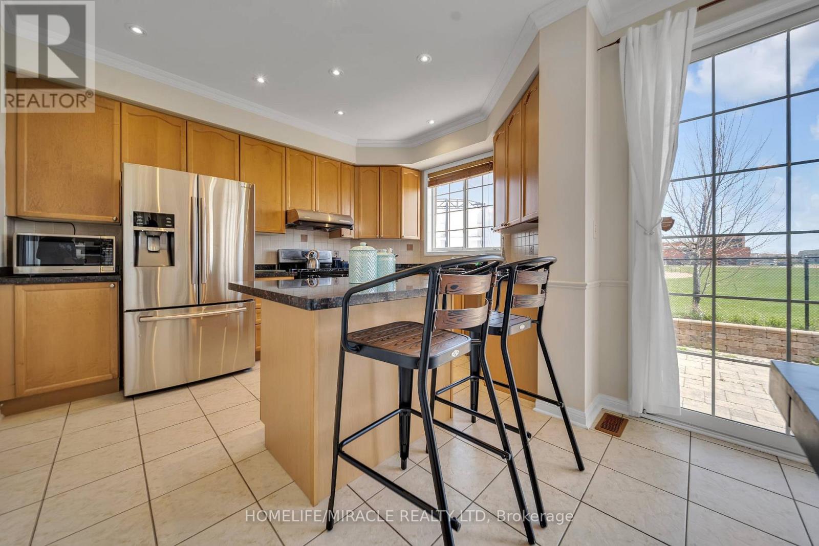 13 Bonavista Drive, Brampton, Ontario  L6X 0N2 - Photo 20 - W12530988