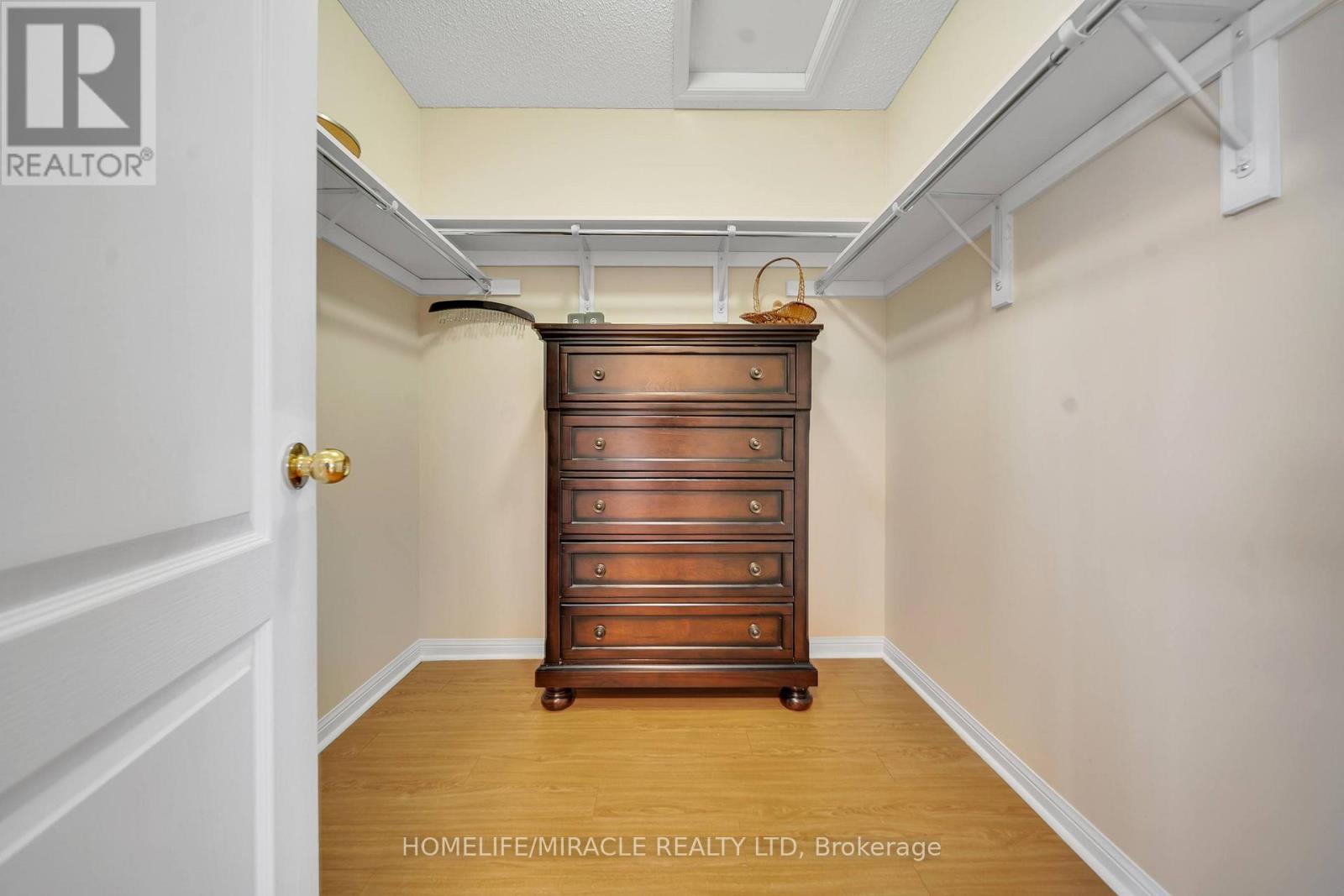 13 Bonavista Drive, Brampton, Ontario  L6X 0N2 - Photo 28 - W12530988