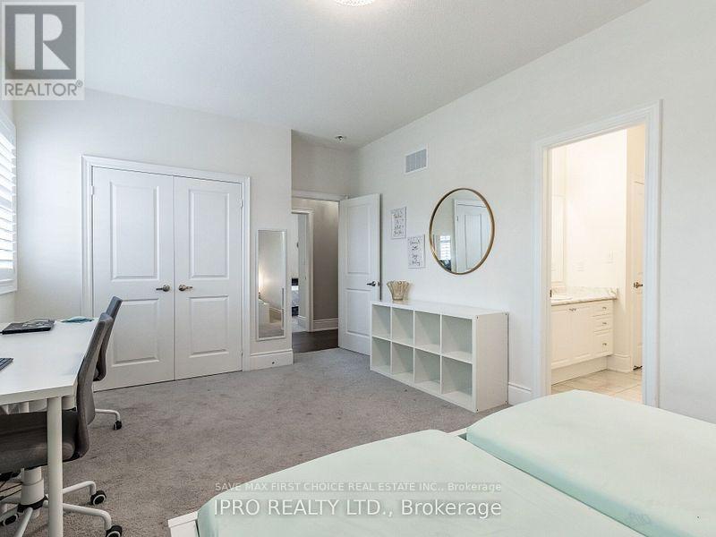 4051 Eternity Way, Oakville, Ontario  L6H 7B6 - Photo 39 - W12531004