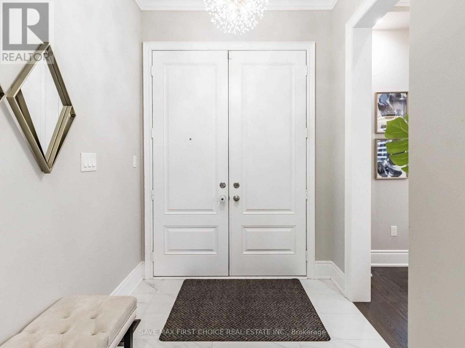 4051 Eternity Way, Oakville, Ontario  L6H 7B6 - Photo 5 - W12531004