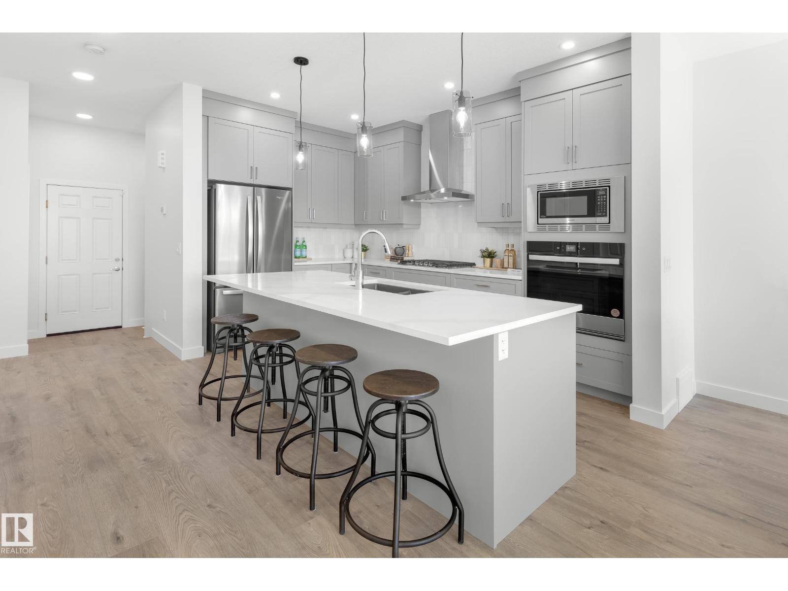 5669 HAWTHORN WY SW, Edmonton, Alberta